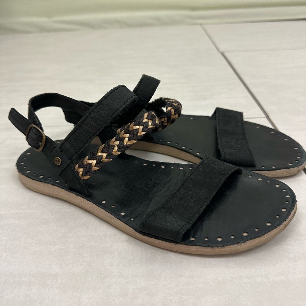 UGG Elin Women’s Flat Gladiator Sandals Leather Black Gold Buckle